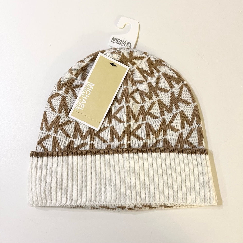 NWT Michael MIchael Kors Logo Beanie Hat